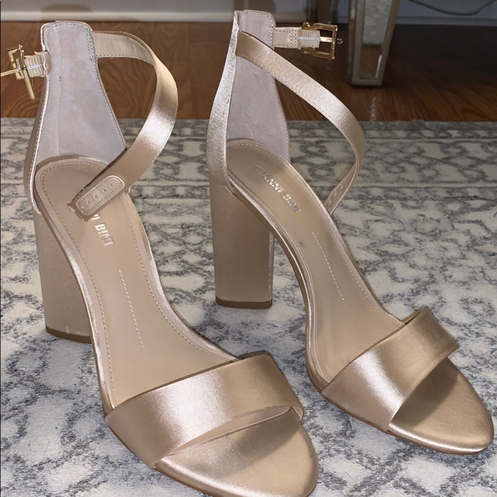 Soft sand bridesmaid shoes